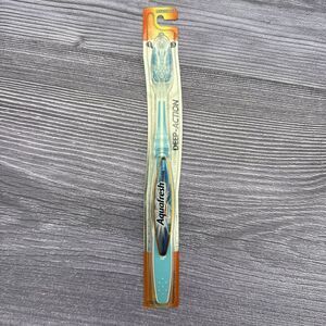 VTG Aquafresh Deep-Action Medium Bristles (55) Toothbrush Gumline Reach Flexible